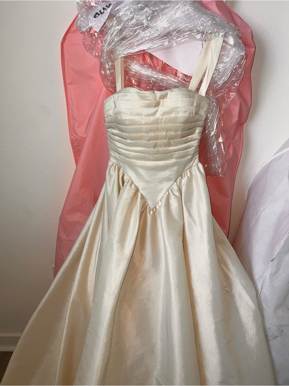 Meshki The CARLA Ruched Gown- Cream A-Line Bridal Gown High Slit-Size XS - Picture 14 of 16
